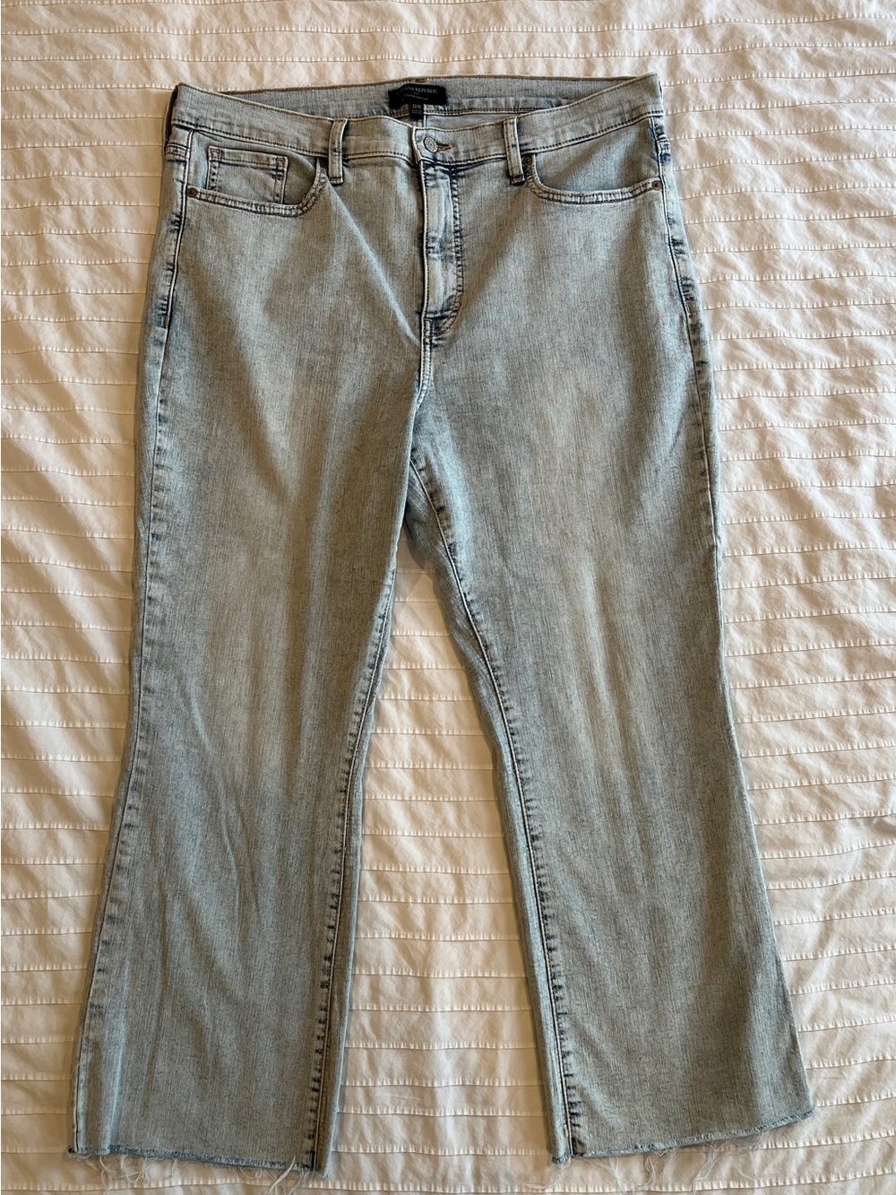 Banana Republic Women's Faded Light Gray Bootcut Jeans
